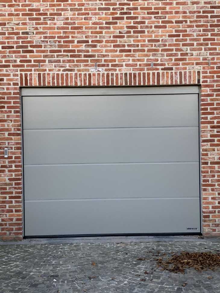 Garagepoorten Silkgrain