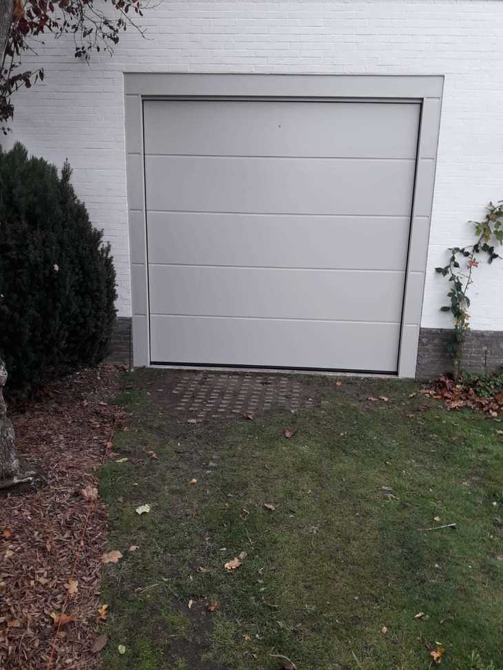 Garagepoorten Silkgrain