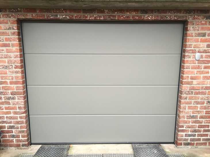 Garagepoorten Silkgrain
