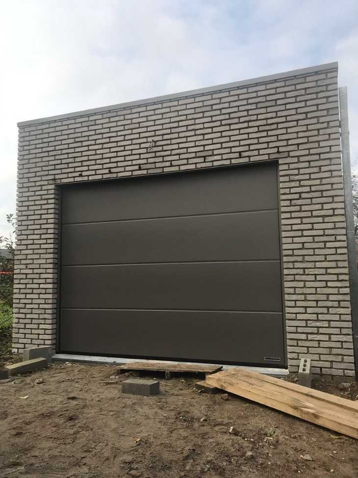 Garagepoorten Silkgrain