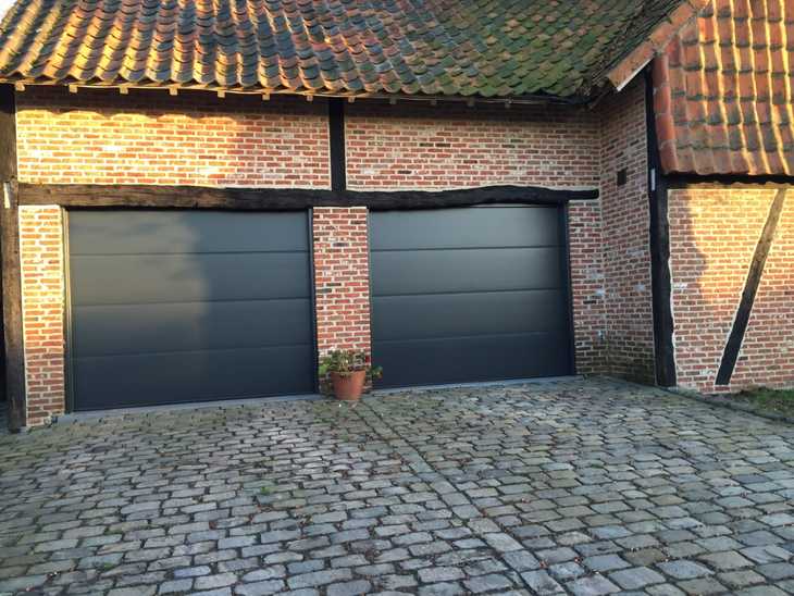 Garagepoorten Silkgrain