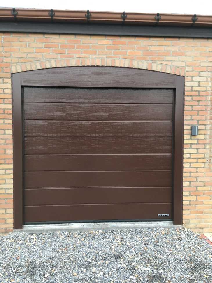 Garagepoorten M-profilering Woodgrain