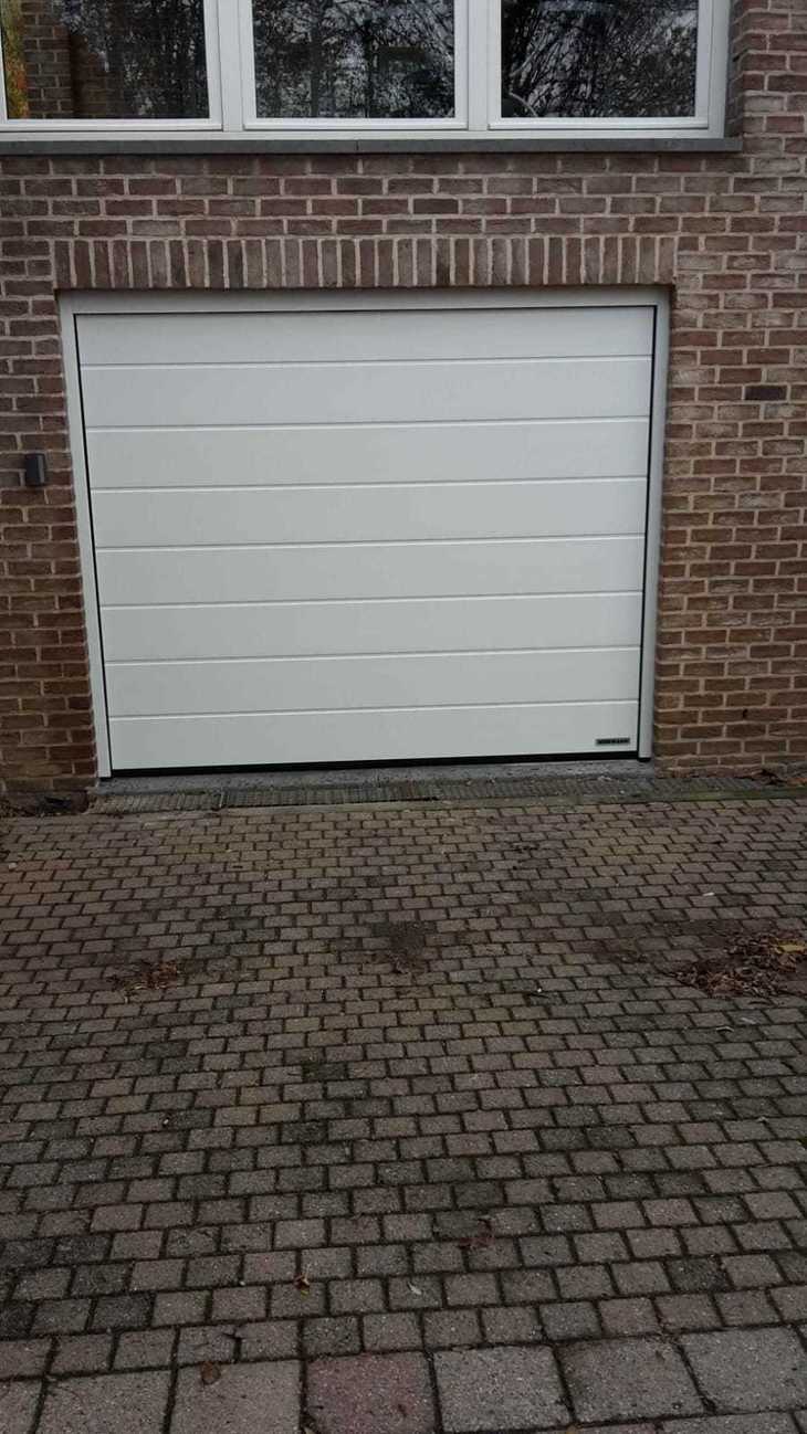 Garagepoorten M-profilering Woodgrain
