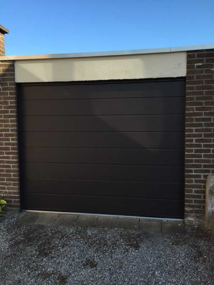 Garagepoorten M-profilering Woodgrain