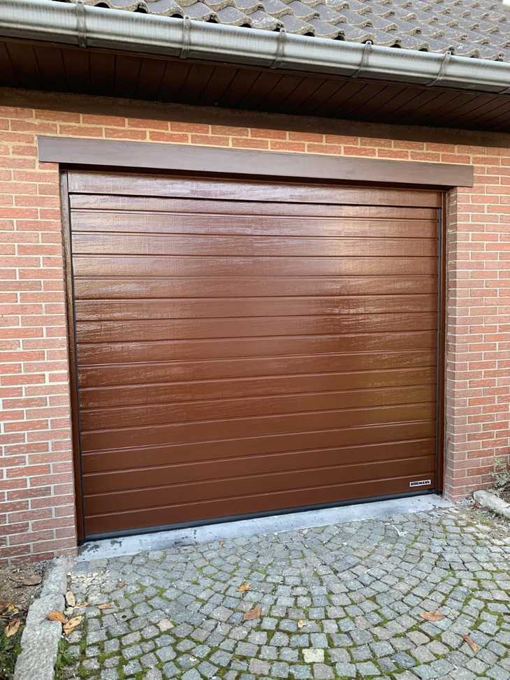 Garagepoorten S-profilering Woodgrain