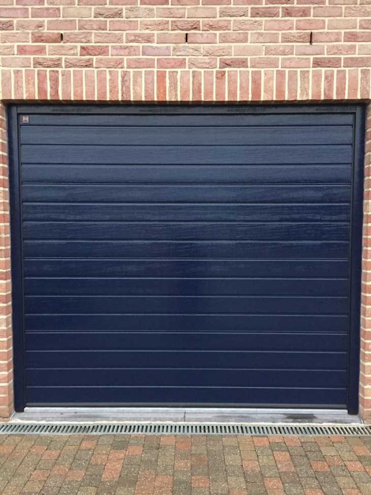 Garagepoorten S-profilering Woodgrain