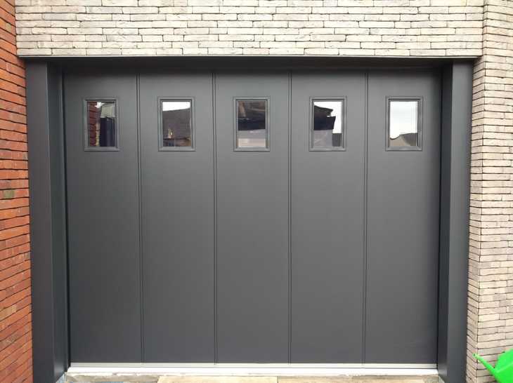 Zijdelingse sectionaalpoort HST