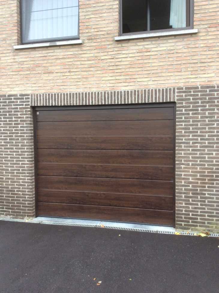 Garagepoorten Decograin